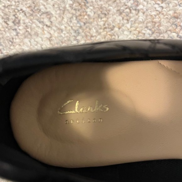 Clarks Block Heels Black Patent Leather US8 - Picture 5 of 7